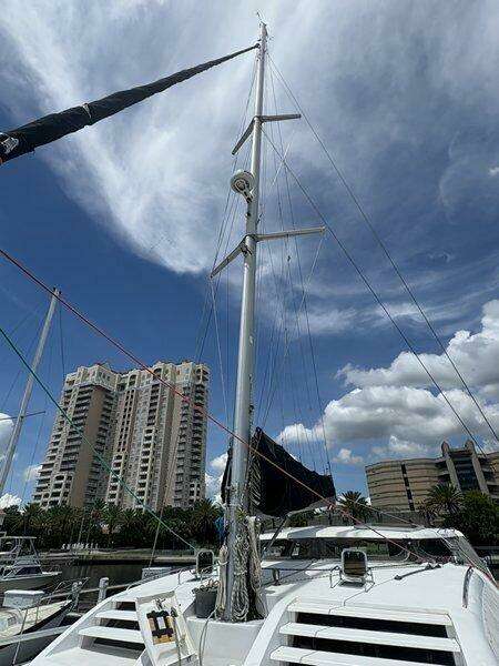 MOONLIGHT LADY 47ft Robertson  amp  Caine Yacht For Sale