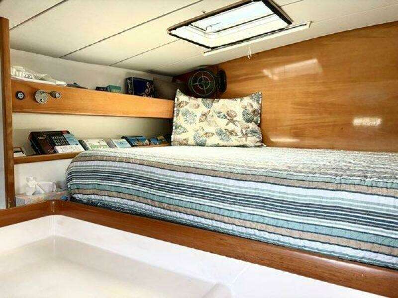 MOONLIGHT LADY 47ft Robertson  amp  Caine Yacht For Sale