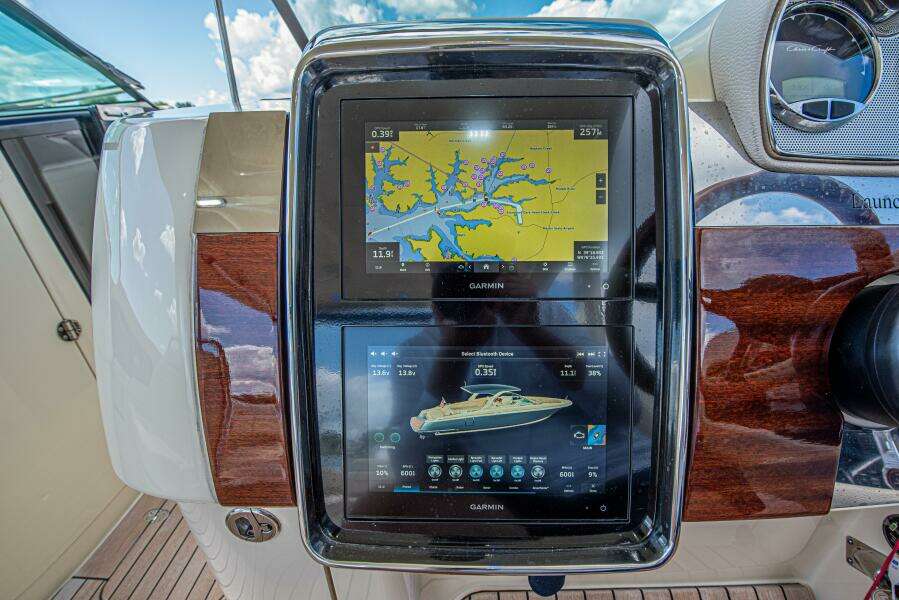 Full Circle 35ft Chris Craft Yacht For Sale