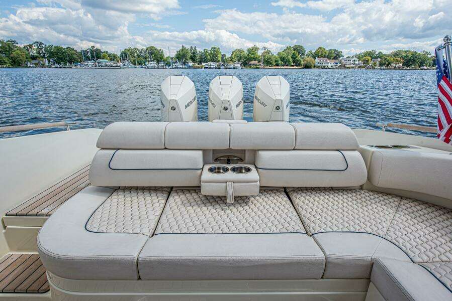 Full Circle 35ft Chris Craft Yacht For Sale