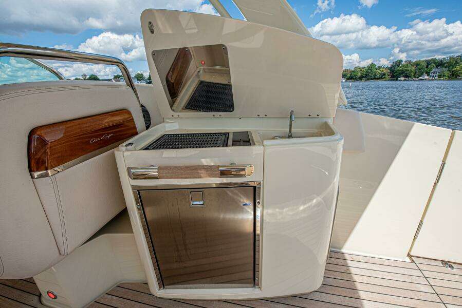 Full Circle 35ft Chris Craft Yacht For Sale