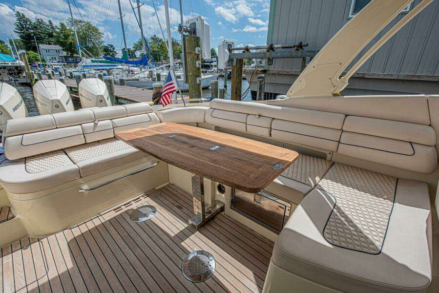 Full Circle 35ft Chris Craft Yacht For Sale