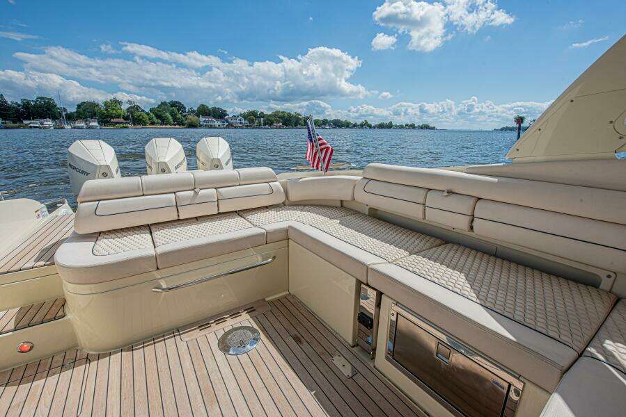 Full Circle 35ft Chris Craft Yacht For Sale