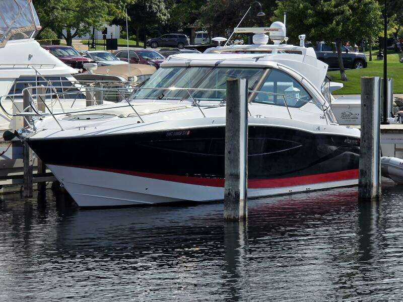 Boaty McBoatface 43ft Four Winns Yacht For Sale