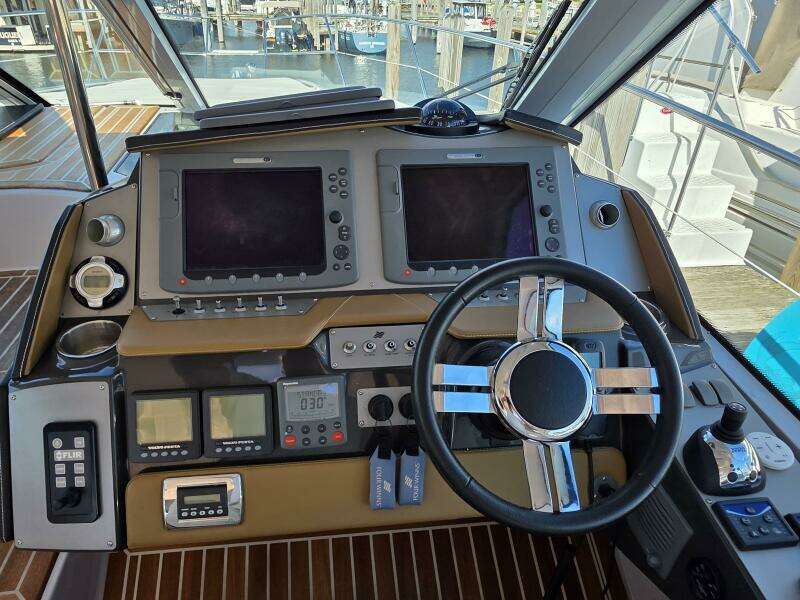 Boaty McBoatface 43ft Four Winns Yacht For Sale