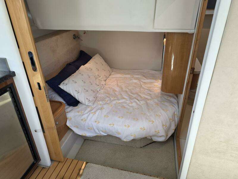 Boaty McBoatface 43ft Four Winns Yacht For Sale