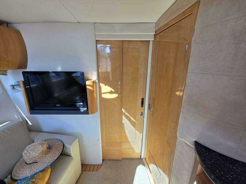Boaty McBoatface 43ft Four Winns Yacht For Sale