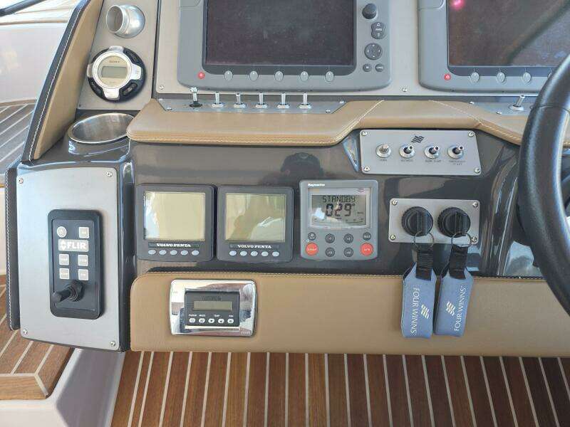 Boaty McBoatface 43ft Four Winns Yacht For Sale