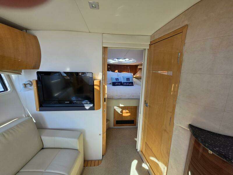 Boaty McBoatface 43ft Four Winns Yacht For Sale