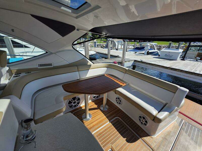 Boaty McBoatface 43ft Four Winns Yacht For Sale