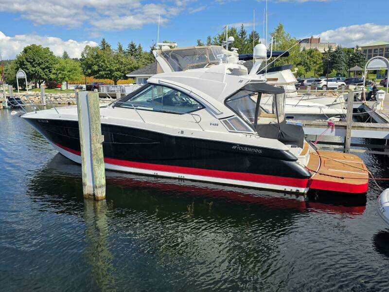 Boaty McBoatface 43ft Four Winns Yacht For Sale