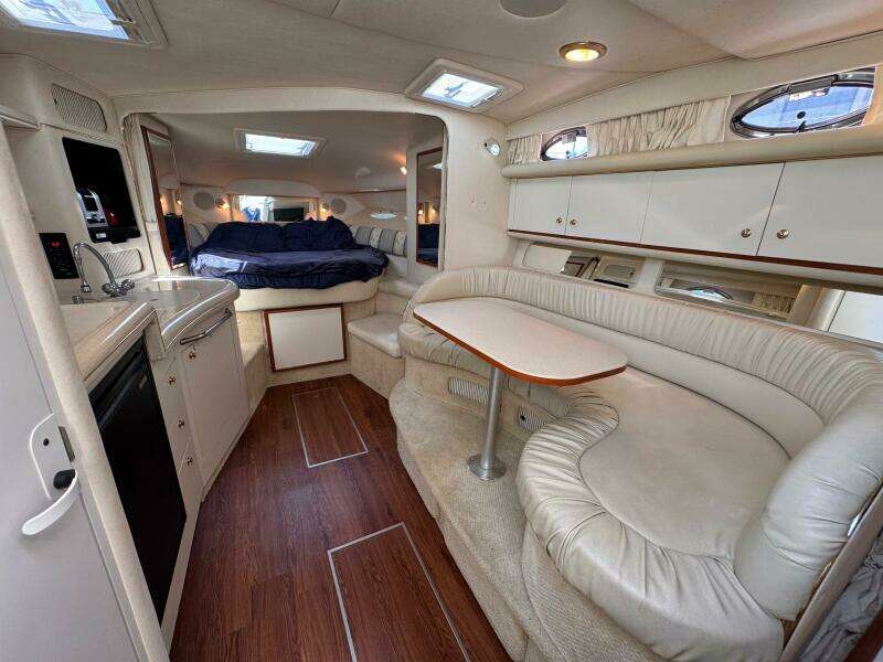 34ft Sea Ray Yacht For Sale