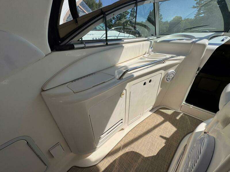 34ft Sea Ray Yacht For Sale