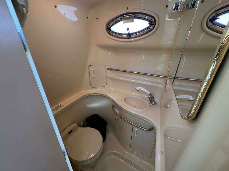 34ft Sea Ray Yacht For Sale