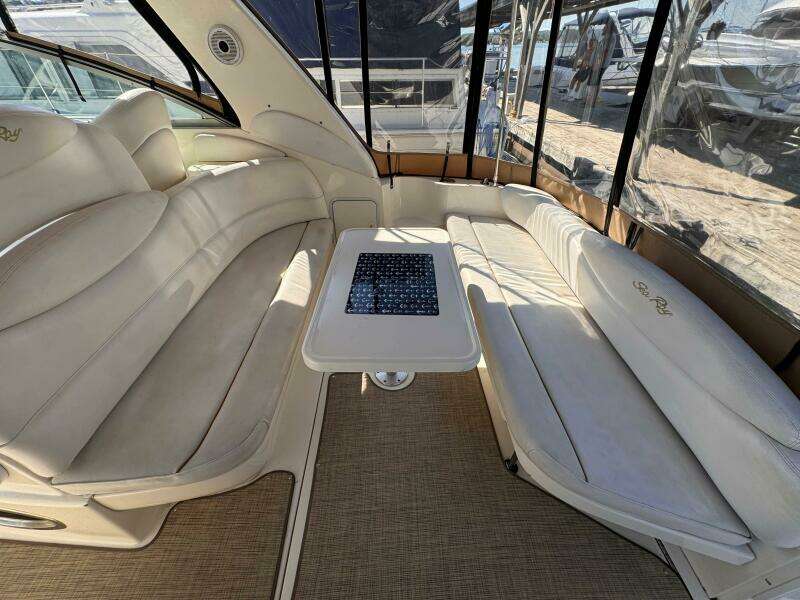 34ft Sea Ray Yacht For Sale