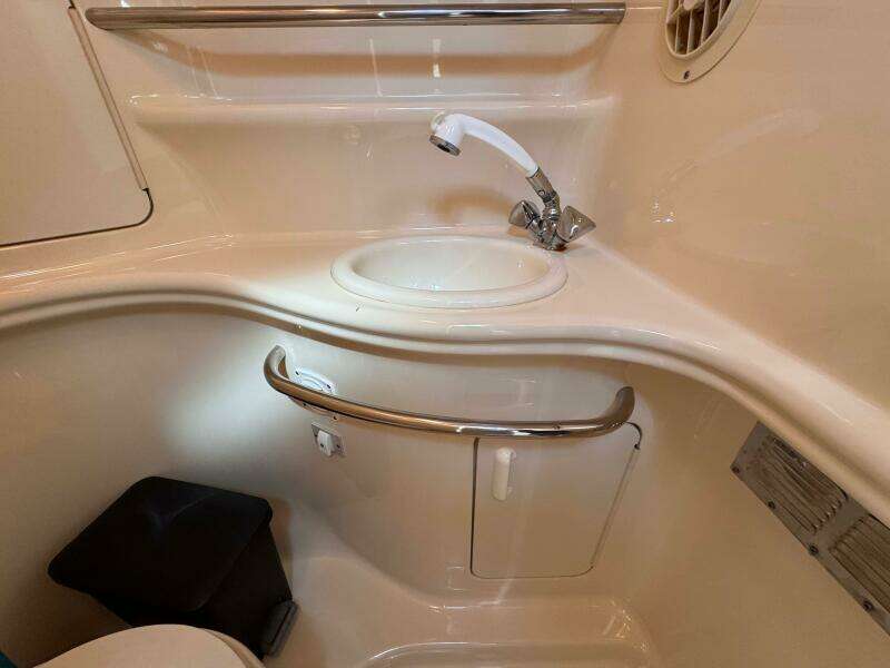34ft Sea Ray Yacht For Sale