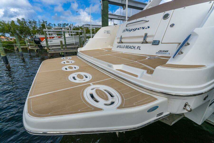 DIGGERS 33ft Sea Ray Yacht For Sale