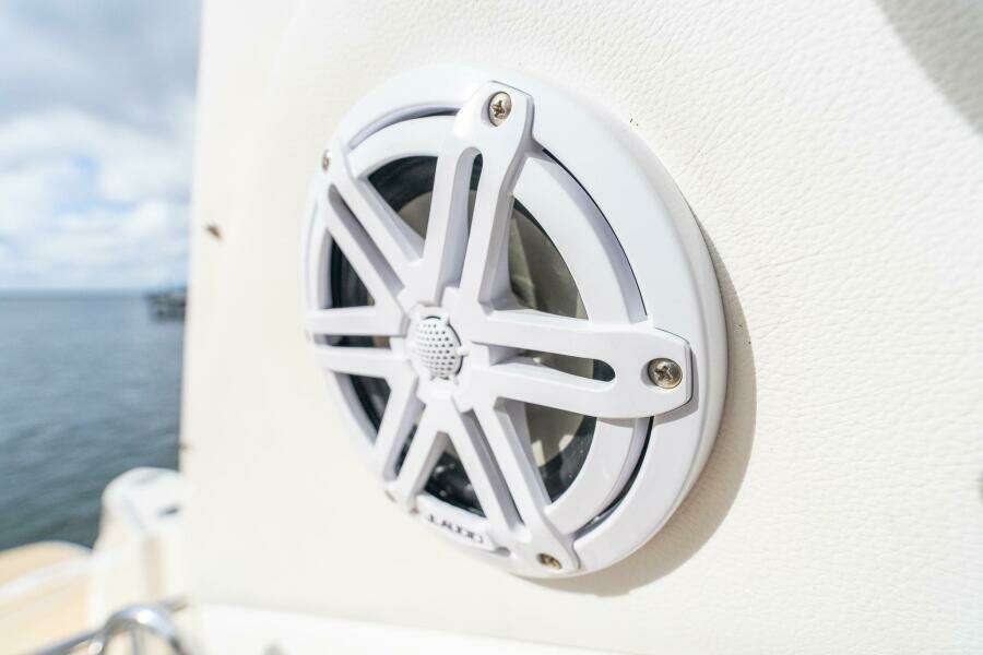 DIGGERS 33ft Sea Ray Yacht For Sale