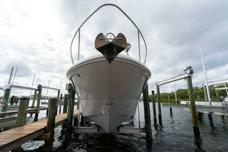 DIGGERS 33ft Sea Ray Yacht For Sale