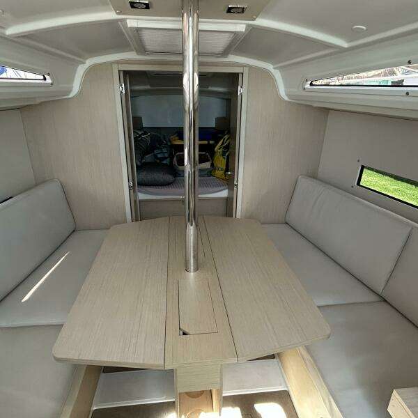 Polaris 30ft Beneteau Yacht For Sale