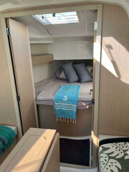 Polaris 30ft Beneteau Yacht For Sale