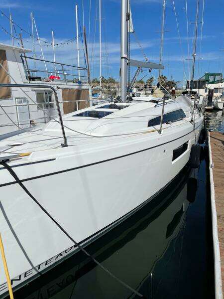 Polaris 30ft Beneteau Yacht For Sale