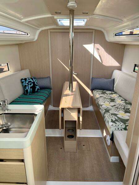 Polaris 30ft Beneteau Yacht For Sale