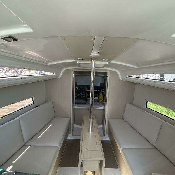 Polaris 30ft Beneteau Yacht For Sale