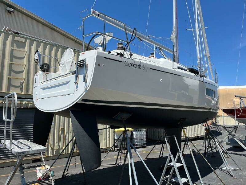Polaris 30ft Beneteau Yacht For Sale