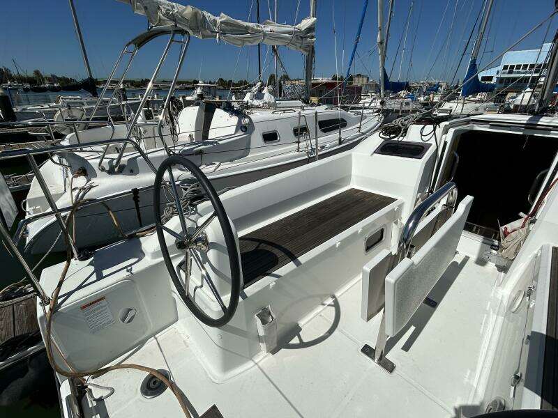 Polaris 30ft Beneteau Yacht For Sale