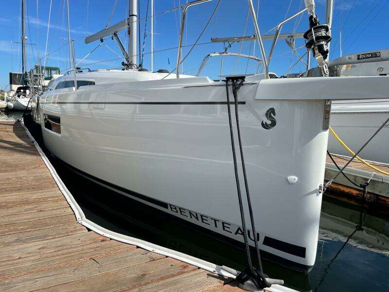 Polaris 30ft Beneteau Yacht For Sale