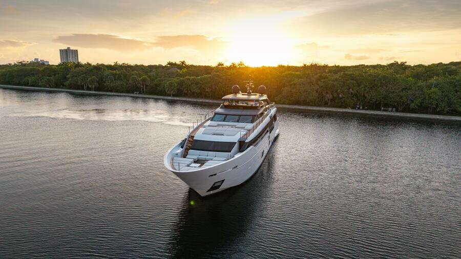 SoFi VI 120ft Sanlorenzo Yacht For Sale