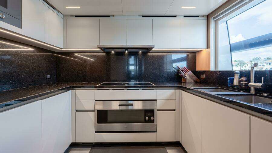 SoFi VI 120ft Sanlorenzo Yacht For Sale