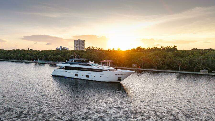 SoFi VI 120ft Sanlorenzo Yacht For Sale