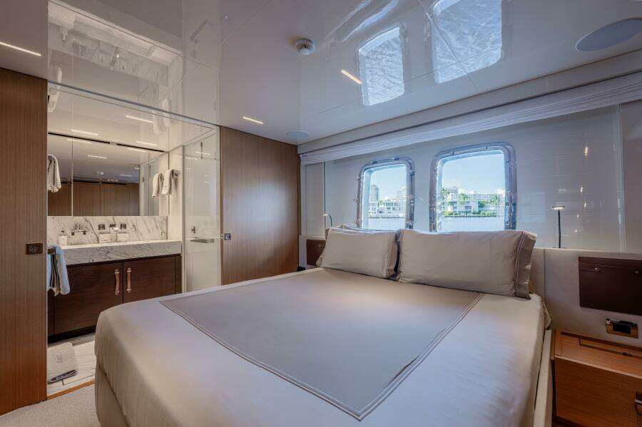 SoFi VI 120ft Sanlorenzo Yacht For Sale