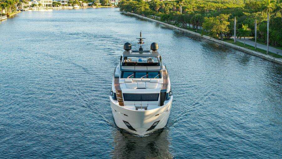 SoFi VI 120ft Sanlorenzo Yacht For Sale