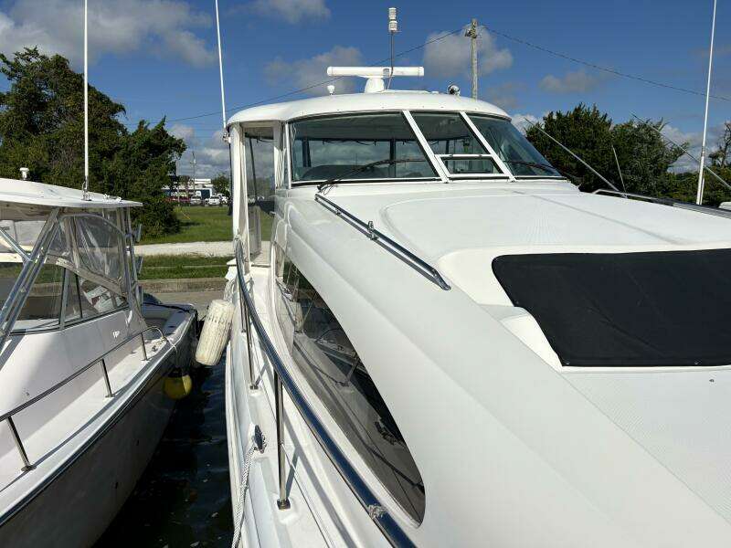 Inconspicuous  40ft Sea Ray Yacht For Sale