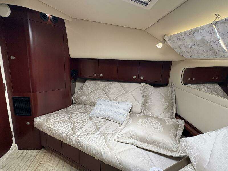 Inconspicuous  40ft Sea Ray Yacht For Sale