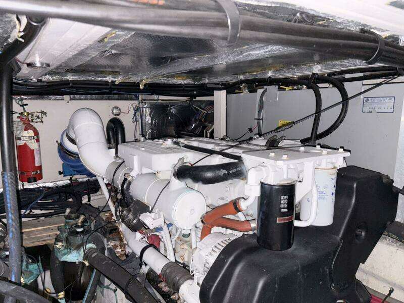 Inconspicuous  40ft Sea Ray Yacht For Sale
