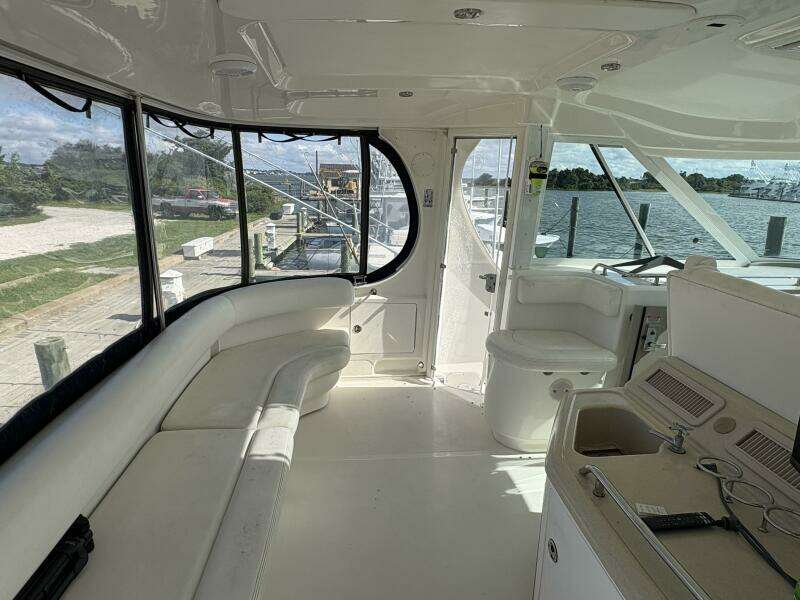 Inconspicuous  40ft Sea Ray Yacht For Sale