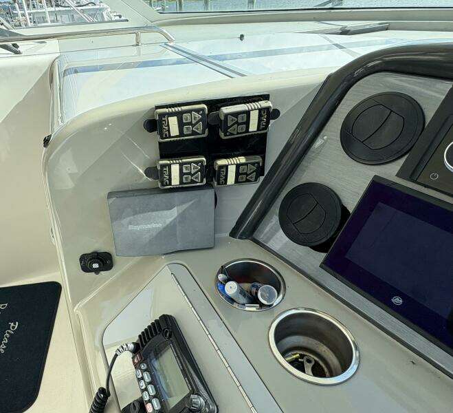 Inconspicuous  40ft Sea Ray Yacht For Sale