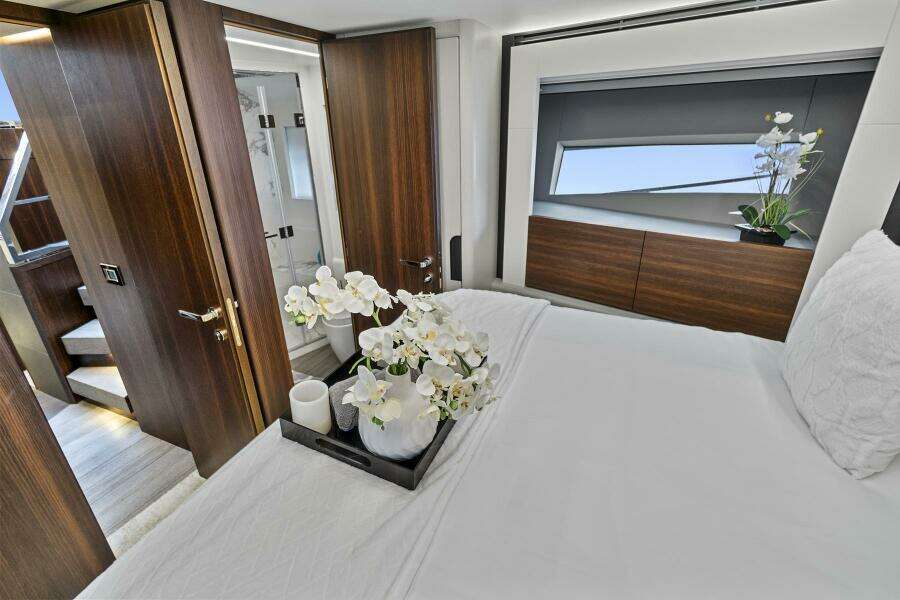 Smile 66ft Astondoa Yacht For Sale