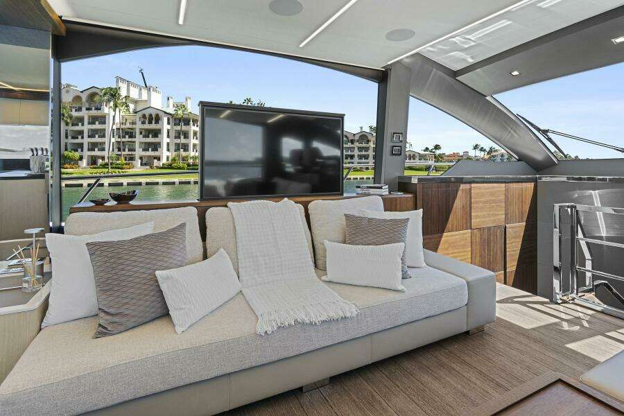 Smile 66ft Astondoa Yacht For Sale