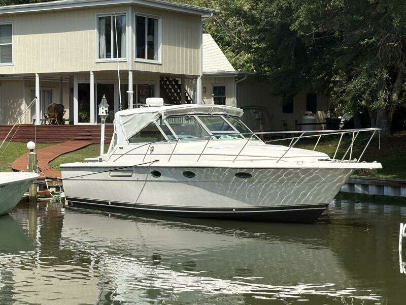 M amp M 31ft Tiara Yachts Yacht For Sale