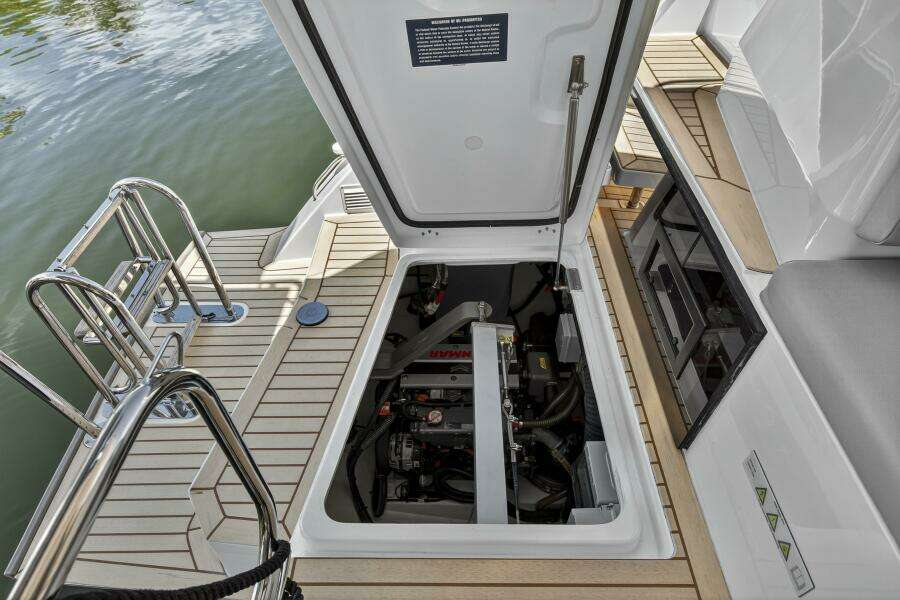 42ft Leopard Yacht For Sale