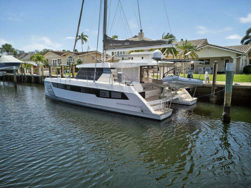 42ft Leopard Yacht For Sale
