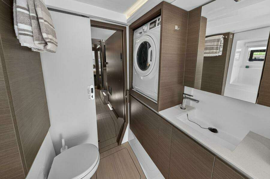42ft Leopard Yacht For Sale