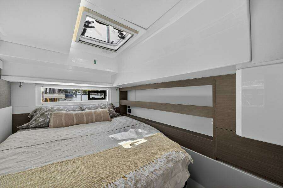 42ft Leopard Yacht For Sale