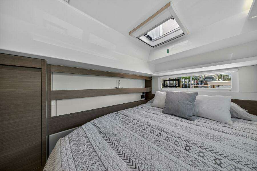 42ft Leopard Yacht For Sale