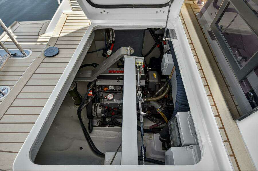 42ft Leopard Yacht For Sale